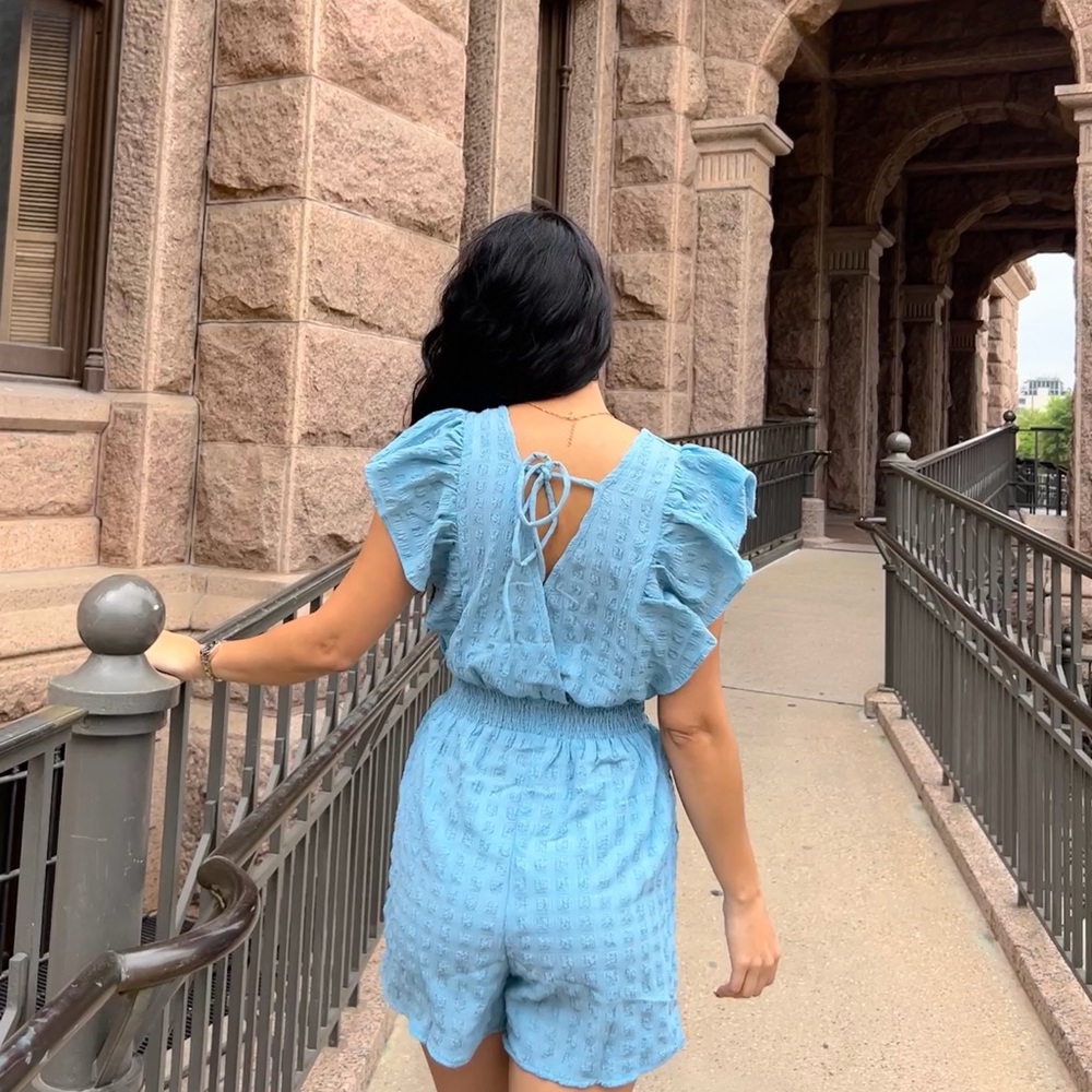 NEW Textured Ruffle-Sleeve Romper in Light Blue - Picture 3 of 4